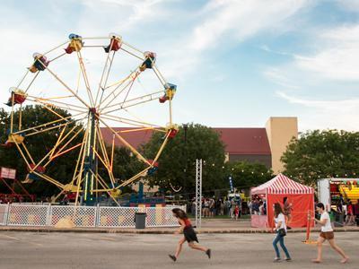 Scene from Welcome Days on the St. Edwards Campus